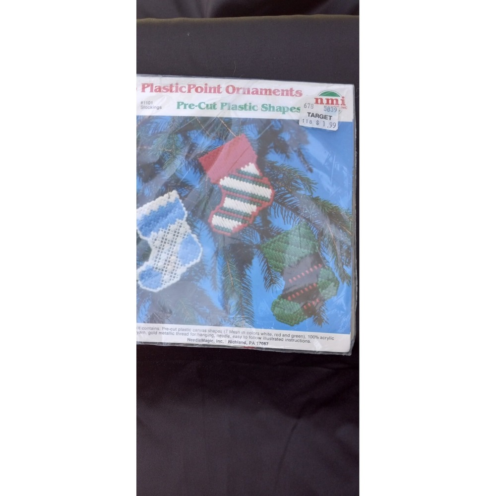 Christmas stocking ornaments Plastic Point decoration craft yarn kit NIP NOS